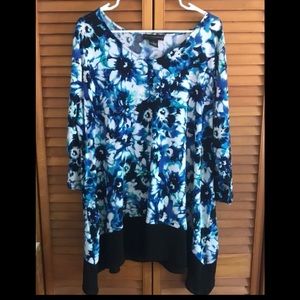 Grace Elements Tops - *SALE* PLUS SZ 2X FLOWERED TUNIC WITH BLUE TRIM Grace Elements Tops - *SALE* PLUS SZ 2X FLOWERED TUNIC WITH BLUE TRIM